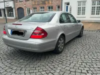 Gebraucht Mercedes E220 150 PS (110 kW) 2004 Silber Limousine