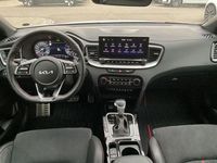 Gebraucht Kia ProCeed GT 204 PS (150 kW) 2023 (hw2) deluxeweiss met. Kombi