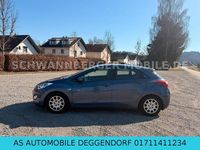 Gebraucht Hyundai i30 99 PS (72 kW) 2014 Blau Limousine