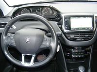 gebraucht Peugeot 208 Allure Automatik
