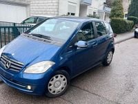 Gebraucht Mercedes A160 Elegance 95 PS (69 kW) 2012 Blau Limousine