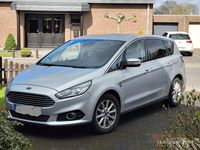 Gebraucht Ford S-MAX Titanium 150 PS (110 kW) 2016 Silber Van / Kleinbus
