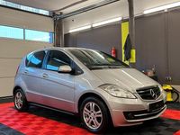 Gebraucht Mercedes A160 82 PS (60 kW) 2011 Silber Limousine