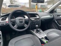 Gebraucht Audi A4 143 PS (105 kW) 2010 Grau Limousine
