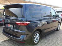 Gebraucht VW Multivan Life 150 PS (110 kW) 2024 Blau Van