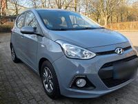 Gebraucht Hyundai i10 Intro Edition 67 PS (49 kW) 2014 Grau Kleinwagen