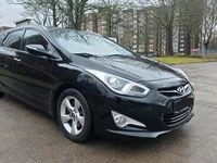 Gebraucht Hyundai i40 136 PS (100 kW) 2013 Schwarz Kombi
