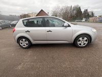 Gebraucht Kia Ceed 109 PS (80 kW) 2008 Grau Kleinwagen
