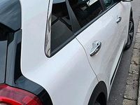 Gebraucht Kia Niro 141 PS (103 kW) 2017 Weiß SUV