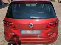Gebraucht VW Golf VII 125 PS (91 kW) 2016 Rot Limousine