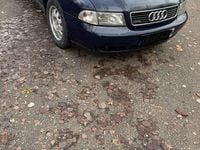 Gebraucht Audi A4 110 PS (80 kW) 1998 Blau Kombi