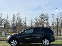 Gebraucht Mercedes ML280 190 PS (139 kW) 2006 Schwarz SUV