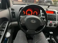 Gebraucht Kia Ceed 109 PS (80 kW) 2008 Schwarz Kleinwagen
