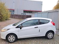 Gebraucht Ford Fiesta 68 PS (50 kW) 2011 Weiß Kleinwagen