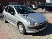 Gebraucht Peugeot 206 60 PS (44 kW) 2005 Silber Limousine
