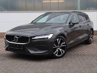 Gebraucht Volvo V60 Core 163 PS (119 kW) 2024 Grau Kombi