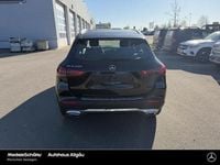 Gebraucht Mercedes GLA200 Progressive 163 PS (119 kW) 2022 Lack kosmosschwarz (metallic) SUV