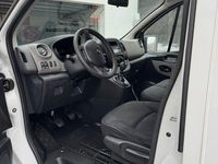 Second-hand Renault Trafic 125 CP (91 kW) 2016 Alb Monovolum
