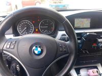 Gebraucht BMW 320 177 PS (130 kW) 2009 Schwarz Kombi
