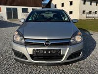 Gebraucht Opel Astra Edition 105 PS (77 kW) 2006 Silber Limousine