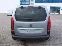 Neu Fiat Doblò 131 PS (96 kW) 2026 Grau Van / Kleinbus