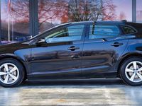 Gebraucht Volvo V40 You! 120 PS (88 kW) 2015 Schwarz Kombi