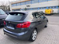 gebraucht BMW 218 2 Active Tourer i Sport Line Automatik