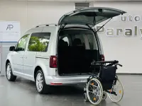 Gebraucht VW Caddy Highline 125 PS (91 kW) 2015 Reflexsilber metallic Van / Kleinbus