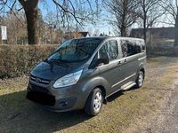 Gebraucht Ford Tourneo 130 PS (95 kW) 2017 Grau Van / Kleinbus