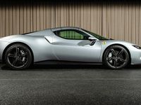 Neu Ferrari 296 2025 Silber Cabrio