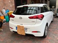 Gebraucht Hyundai i20 GO! 75 PS (55 kW) 2016 Weiß Limousine