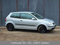 Gebraucht VW Polo Basis 64 PS (47 kW) 2004 Reflexsilber metallic Kleinwagen