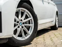 Gebraucht BMW 530 Sport Line 286 PS (210 kW) 2023 Mineralweiß metallic (metallic) Kombi