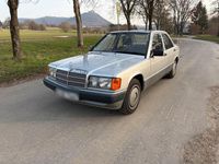 Gebraucht Mercedes 190 109 PS (80 kW) 1991 Silber Limousine