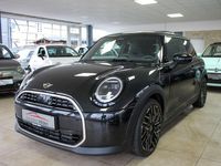 Gebraucht Mini Cooper Favoured 156 PS (114 kW) 2024 Schwarz Kleinwagen