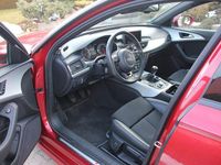 Gebraucht Audi A6 Ambiente 204 PS (150 kW) 2012 Rot Limousine
