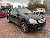 Gebraucht Mercedes ML320 224 PS (164 kW) 2006 Schwarz SUV