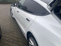 Second-hand Tesla Model S 395 kW (538 CP) 2017 Alb Hatchback