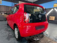 Second-hand VW up! 2015 Roșu Hatchback