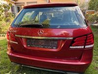 Gebraucht Mercedes E250 Avantgarde 211 PS (155 kW) 2016 Rot Kombi