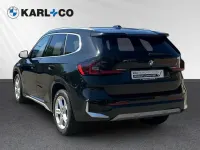 Gebraucht BMW X1 Luxury Line 150 PS (110 kW) 2023 Black sapphire metallic (schwarz) SUV