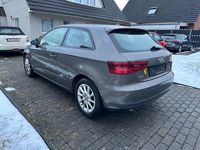 Gebraucht Audi A3 Attraction 122 PS (89 kW) 2013 Grau Limousine