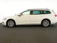 Gebraucht VW Passat Business 150 PS (110 kW) 2021 Pure white Kombi