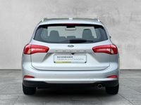 Gebraucht Ford Focus Cool & Connect 125 PS (91 kW) 2019 Polarsilber metallic Kombi