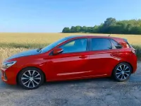 Gebraucht Hyundai i30 Style 140 PS (102 kW) 2017 Rot Limousine