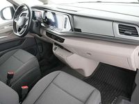 Gebraucht VW T7 Basis 150 PS (110 kW) 2024 Candyweiss Van