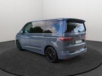 Gebraucht VW Multivan Edition 150 PS (110 kW) 2024 Pure grey / schwarz Van