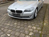 Gebraucht BMW 523 204 PS (150 kW) 2010 Silber Limousine