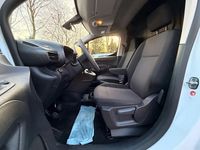 Gebraucht Opel Combo Basis 102 PS (75 kW) 2024 Weiß Van / Kleinbus