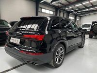 Gebraucht Audi Q7 340 PS (250 kW) 2024 Schwarz SUV
